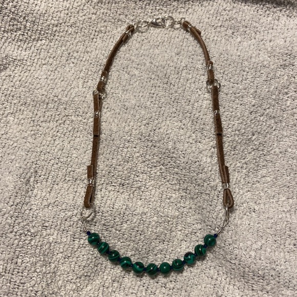 HP⭐️ Handmade Malachite & Sapphire on wire wrapped suede. New - Picture 3 of 11